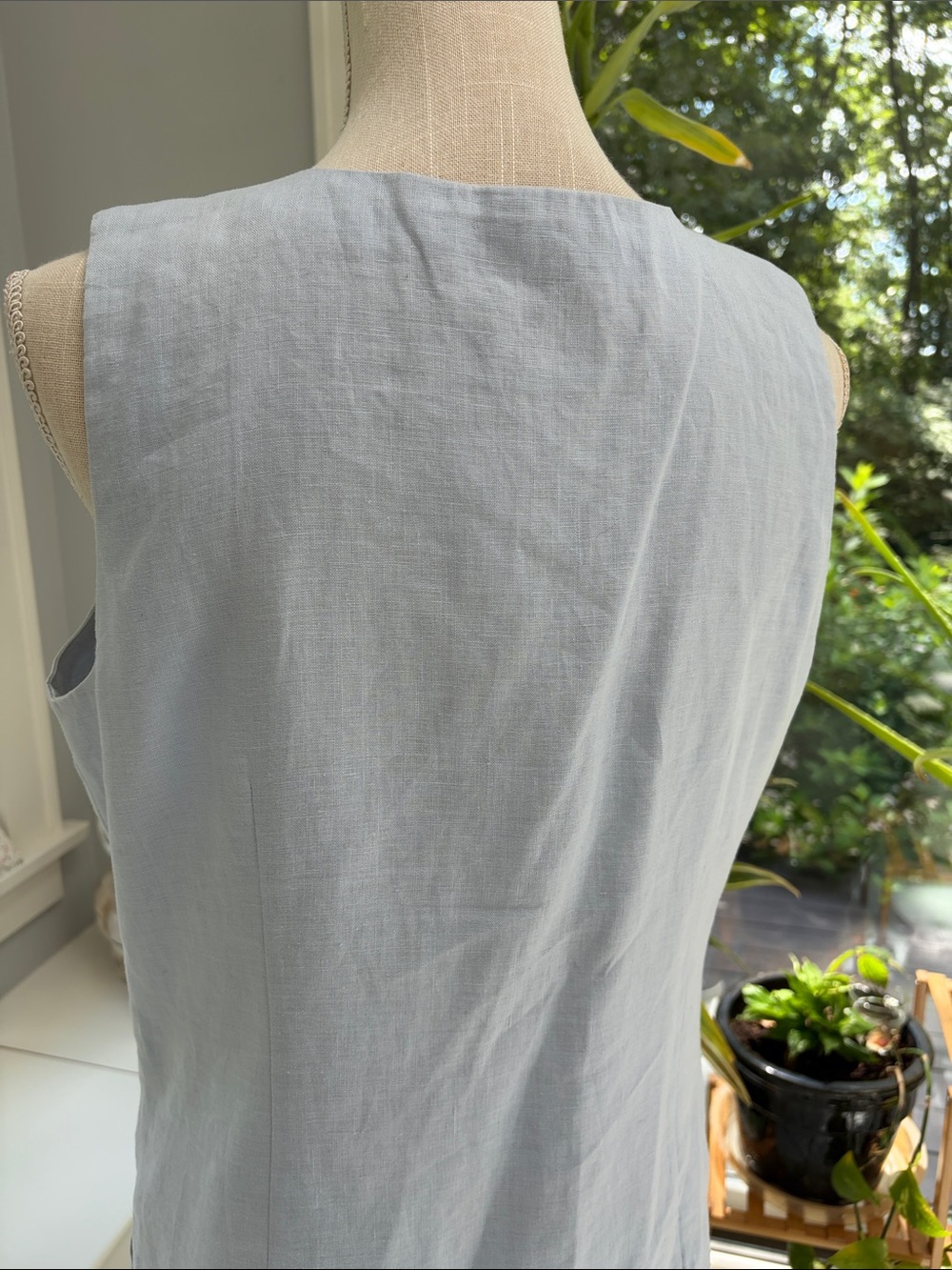 SilkLand 100% Linen Pale Blue Embroidered Camisole Vest - Picture 6 of 7